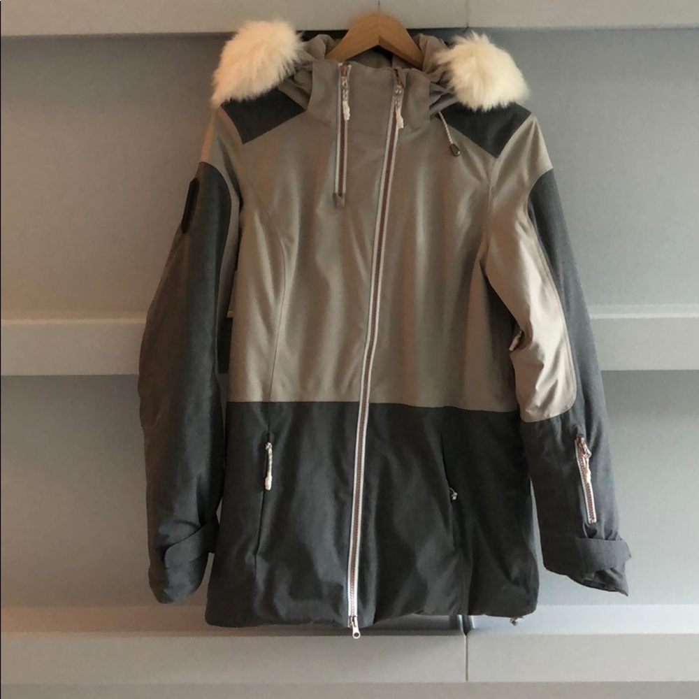 Sweaty Betty Uphill Ski Jacket - Picture 4 of 12